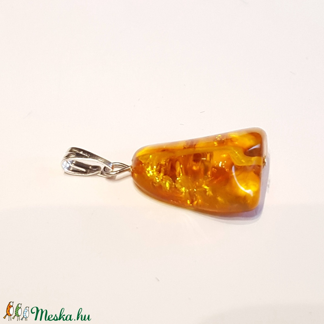 Borostyán medál. - ékszer - nyaklánc - medál - Meska.hu