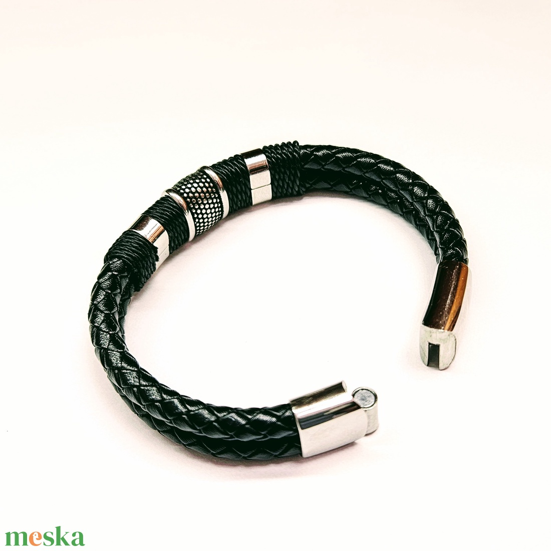  18-23 cm Elegáns bőr férfi karkötő fekete ezüst. - ékszer - karkötő - fonott karkötő - Meska.hu