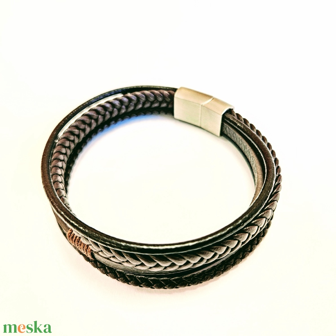 19-23 cm Elegáns bőr férfi karkötő barna ezüst többsoros - ékszer - karkötő - fonott karkötő - Meska.hu 19-23 cm Elegáns bőr férfi karkötő barna ezüst többsoros - ékszer - karkötő - fonott karkötő - Meska.hu