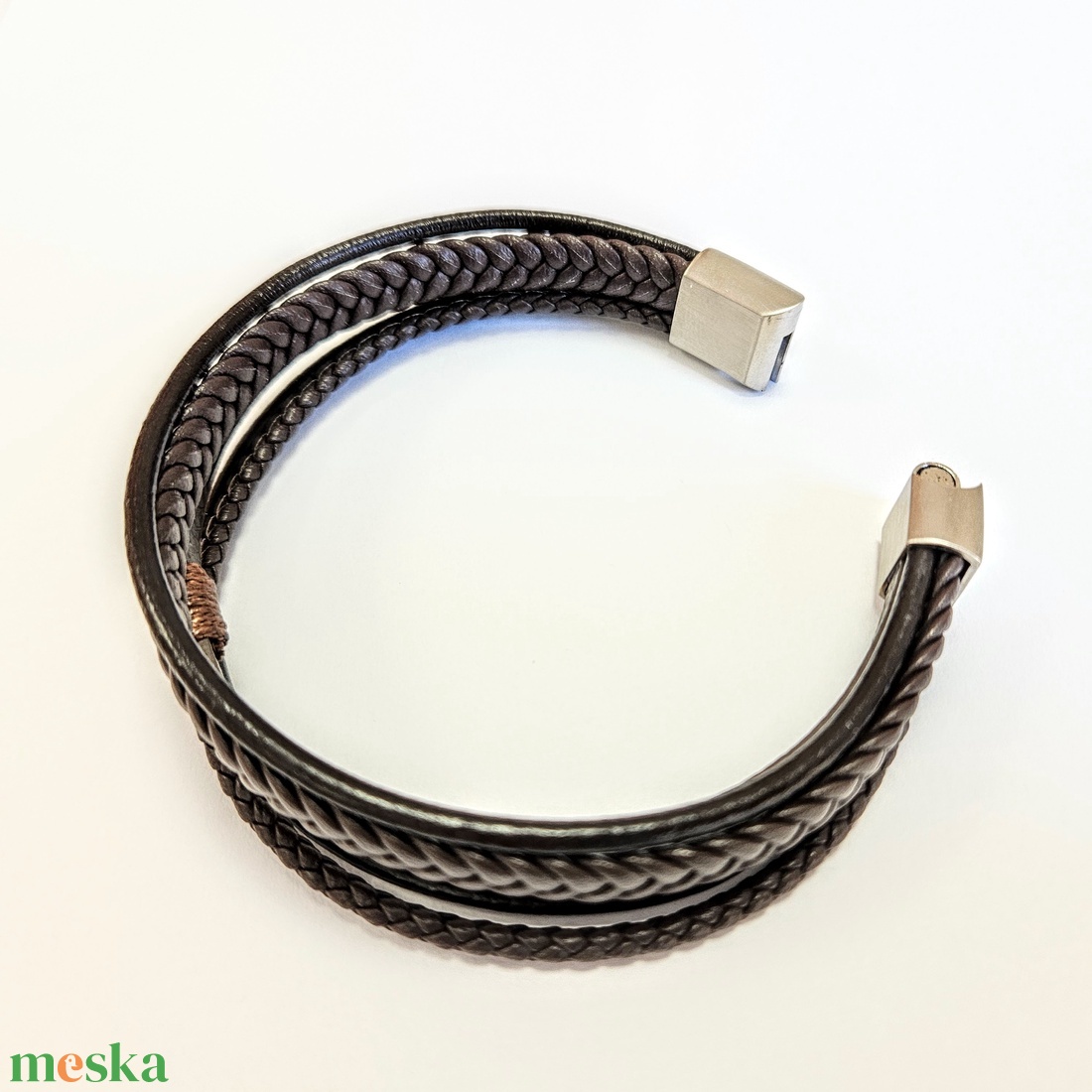 19-23 cm Elegáns bőr férfi karkötő barna ezüst többsoros - ékszer - karkötő - fonott karkötő - Meska.hu 19-23 cm Elegáns bőr férfi karkötő barna ezüst többsoros - ékszer - karkötő - fonott karkötő - Meska.hu