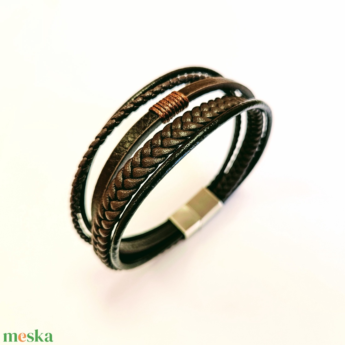 19-23 cm Elegáns bőr férfi karkötő barna ezüst többsoros - ékszer - karkötő - fonott karkötő - Meska.hu 19-23 cm Elegáns bőr férfi karkötő barna ezüst többsoros - ékszer - karkötő - fonott karkötő - Meska.hu