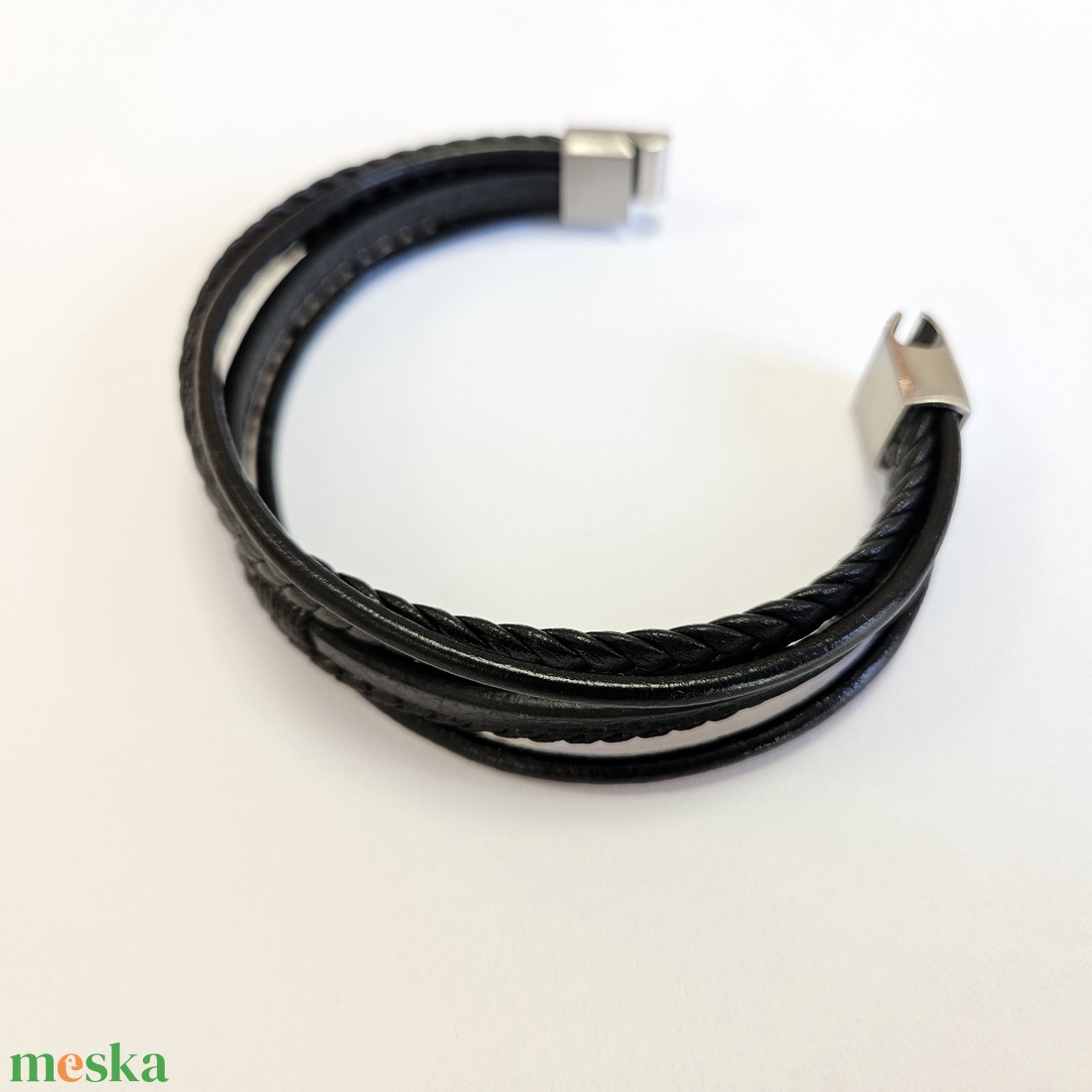 19-23 cm Elegáns bőr férfi karkötő fekete ezüst többsoros. - ékszer - karkötő - fonott karkötő - Meska.hu