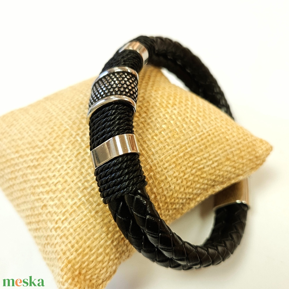  18-23 cm Elegáns bőr férfi karkötő fekete ezüst. - ékszer - karkötő - fonott karkötő - Meska.hu