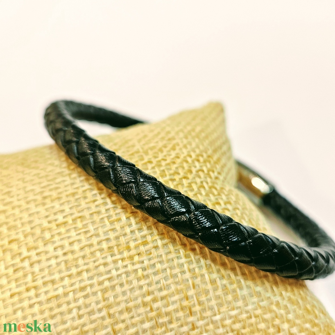 19-23 cm Elegáns bőr férfi karkötő fekete ezüst - ékszer - karkötő - széles karkötő - Meska.hu 19-23 cm Elegáns bőr férfi karkötő fekete ezüst - ékszer - karkötő - széles karkötő - Meska.hu