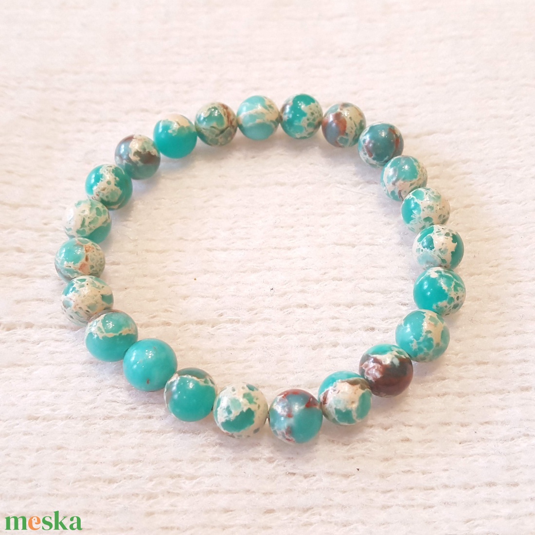 Pompás zöld türkiz tarka jáspis bogyós karkötő gumis(8 mm) - ékszer - karkötő - bogyós karkötő - Meska.hu