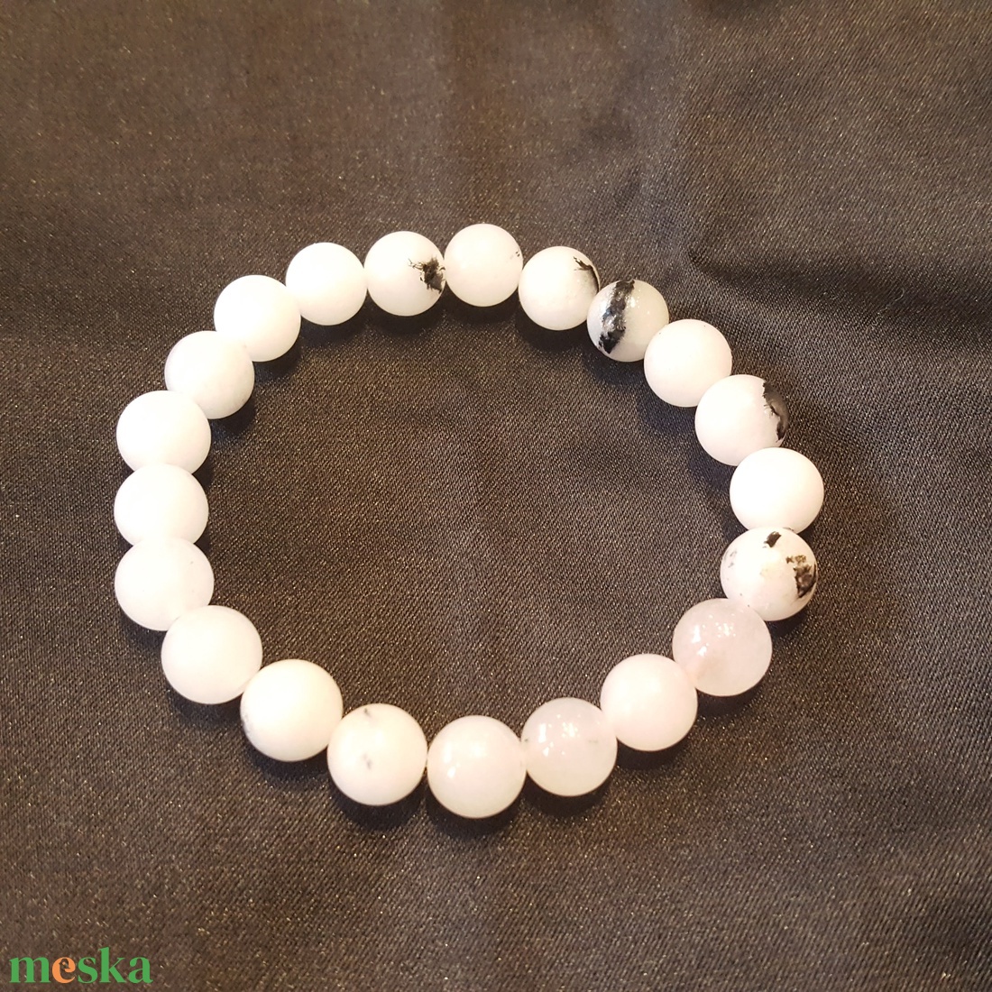 Pompás opál bogyós karkötő gumis(8 mm) - ékszer - karkötő - bogyós karkötő - Meska.hu