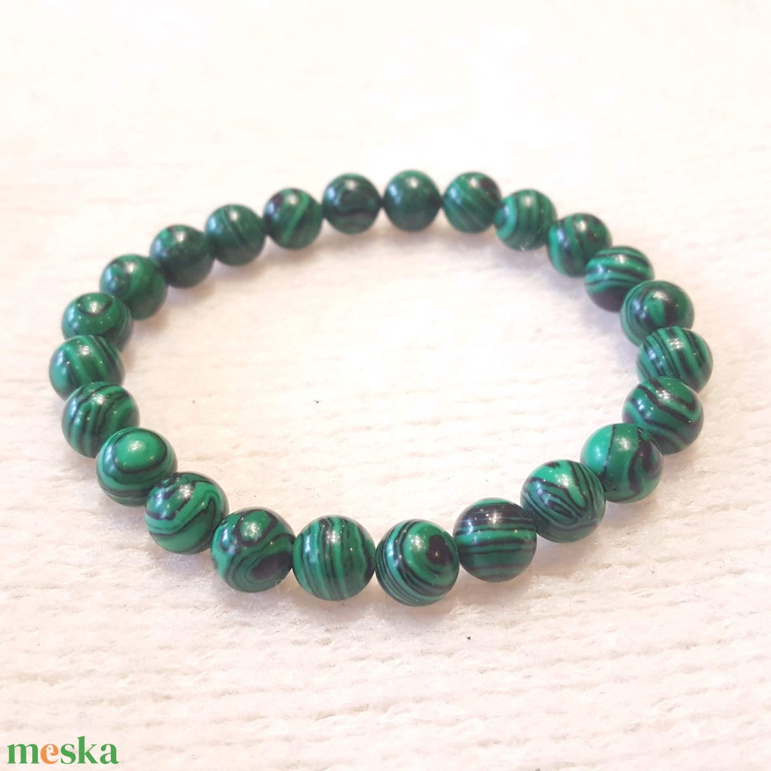 Pompás malachit bogyós karkötő gumis(8 mm) - ékszer - karkötő - bogyós karkötő - Meska.hu