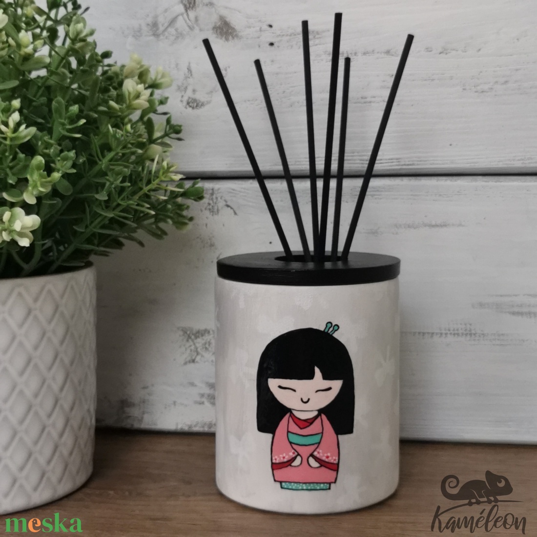 Kokeshi baba, szürke - pálcás lakásparfüm - otthon & életmód - gyertya, illat, aroma - párologtató - Meska.hu Kokeshi baba, szürke - pálcás lakásparfüm - otthon & életmód - gyertya, illat, aroma - párologtató - Meska.hu