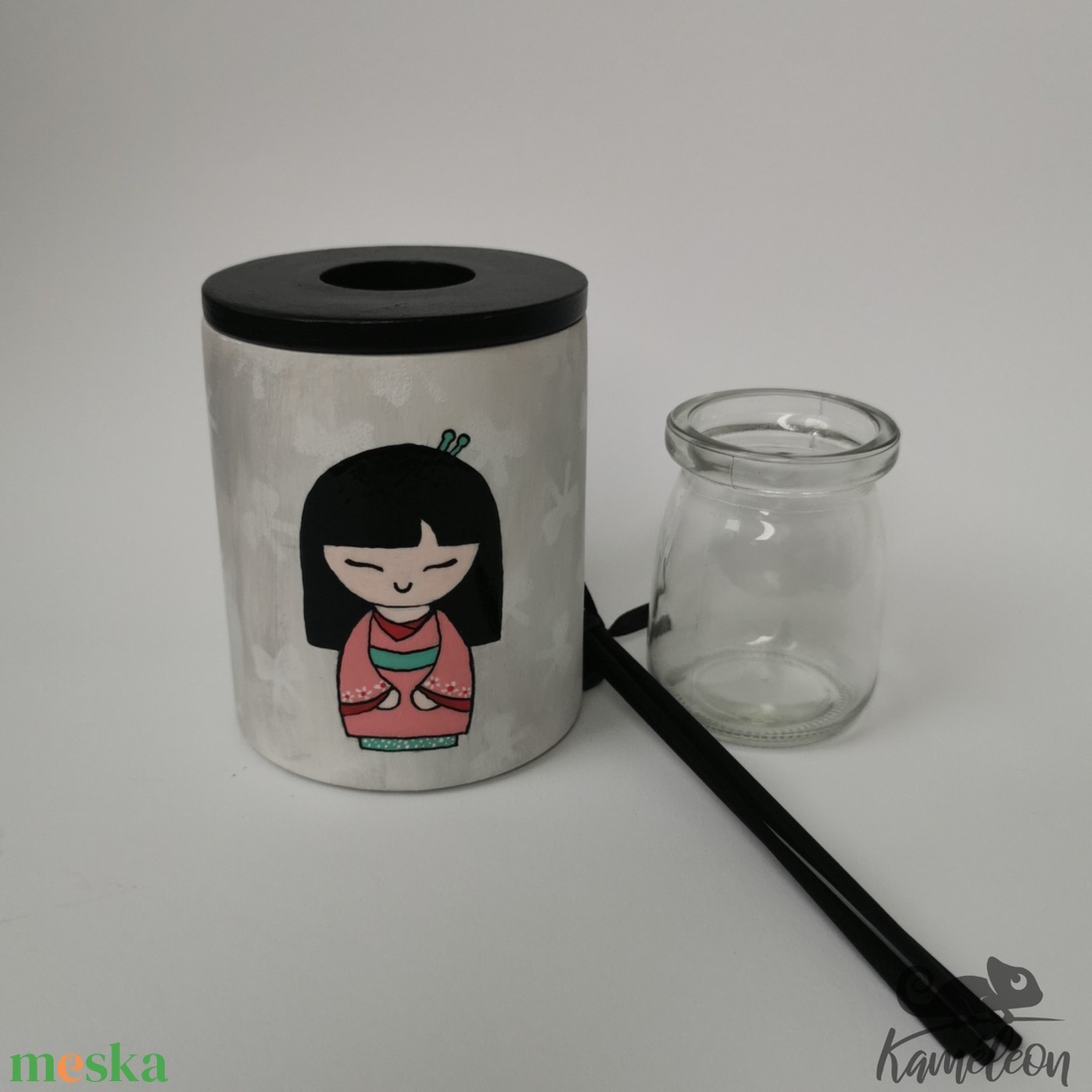 Kokeshi baba, szürke - pálcás lakásparfüm - otthon & életmód - gyertya, illat, aroma - párologtató - Meska.hu Kokeshi baba, szürke - pálcás lakásparfüm - otthon & életmód - gyertya, illat, aroma - párologtató - Meska.hu