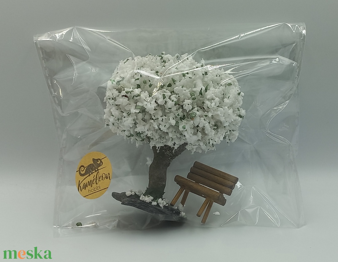 Japánkert kiegészítő - virágzó fa paddal (fehér) - otthon & életmód - dekoráció - asztal és polc dekoráció - bonsai - Meska.hu Japánkert kiegészítő - virágzó fa paddal (fehér) - otthon & életmód - dekoráció - asztal és polc dekoráció - bonsai - Meska.hu