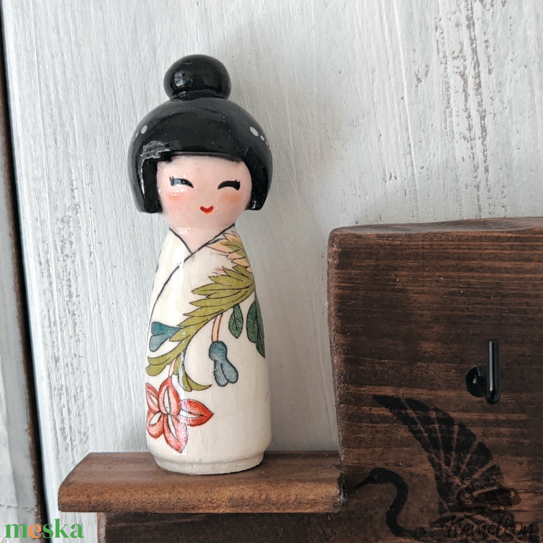 FABRIKA város - kokeshi baba - otthon & életmód - tárolás & rendszerezés - fali tároló - Meska.hu
