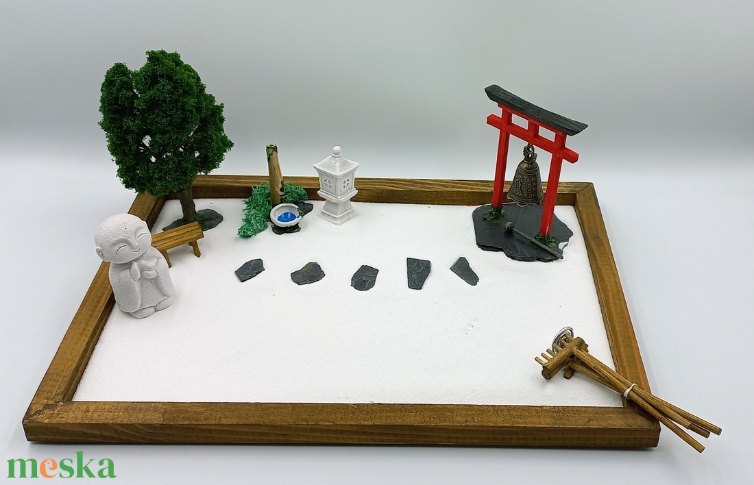 Japánkert (nagy)- harangos torii kapuval, Dzsizó szerzetessel, fával és kőlámpással - otthon & életmód - dekoráció - dísztárgy - Meska.hu