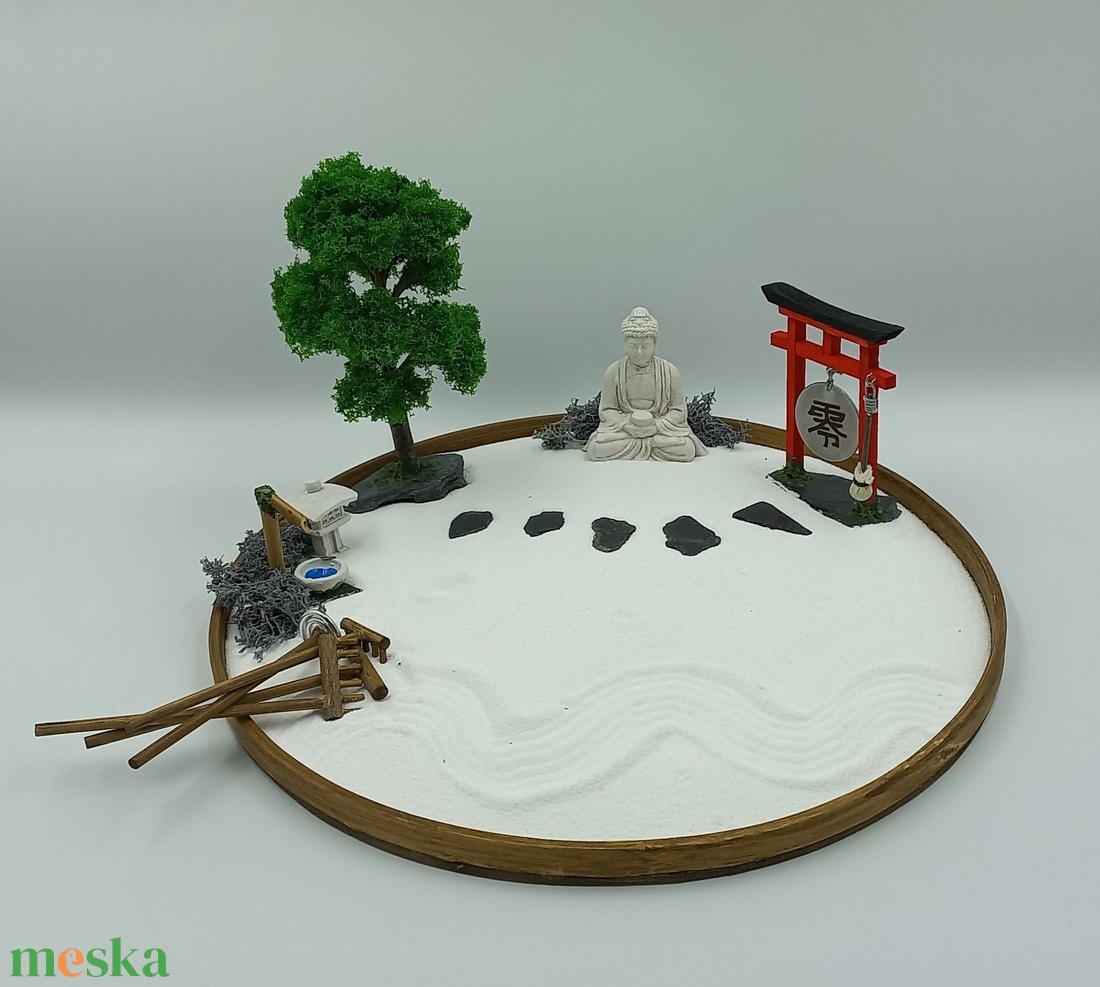 Japánkert (XL)- fával, csobogóval, kőlámpással, Buddhával és gongos torii kapuval - otthon & életmód - dekoráció - asztal és polc dekoráció - asztaldísz - Meska.hu