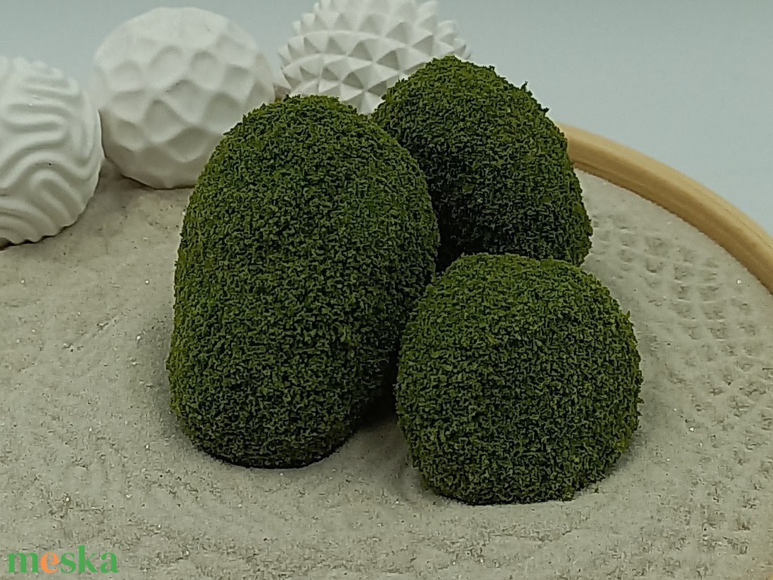 Mohás kövek - Cecilía részére - otthon & életmód - dekoráció - asztal és polc dekoráció - asztaldísz - Meska.hu