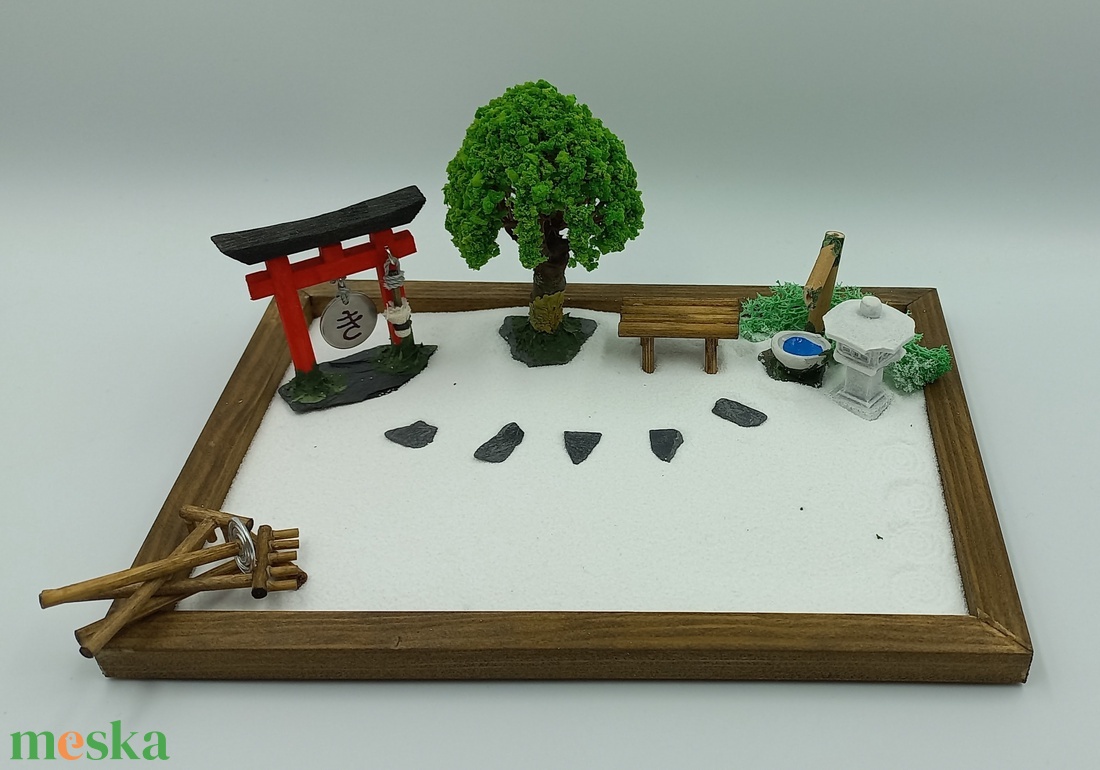 Japánkert (kicsi)- gongos torii kapuval, fával, csobogóval és kőlámpással - diy (csináld magad) - egységcsomag - Meska.hu