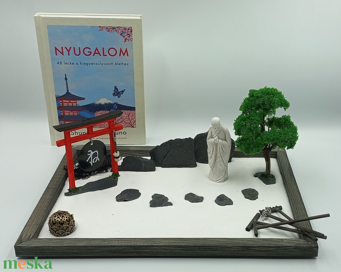 Japánkert (nagy)- gongos torii kapuval, szerzetessel, füstölővel és fával - otthon & életmód - dekoráció - dísztárgy - Meska.hu