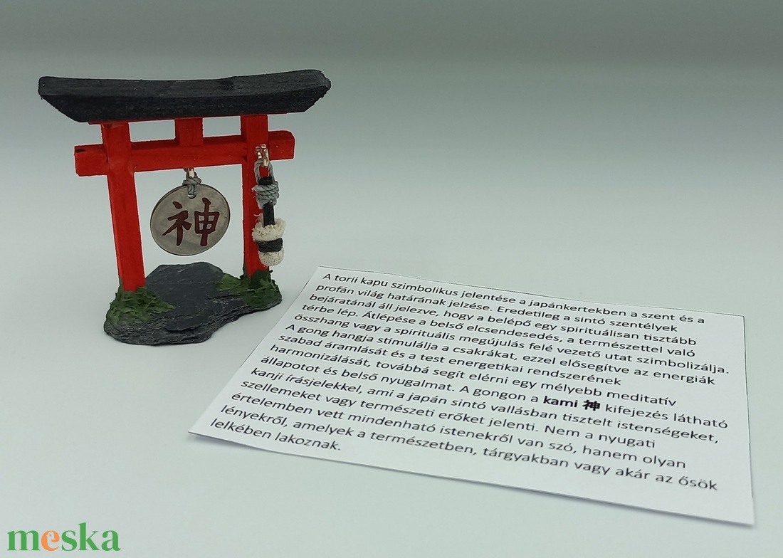 Kis torii kapu gonggal - Japánkert kiegészítő - otthon & életmód - dekoráció - asztal és polc dekoráció - japánkert - Meska.hu