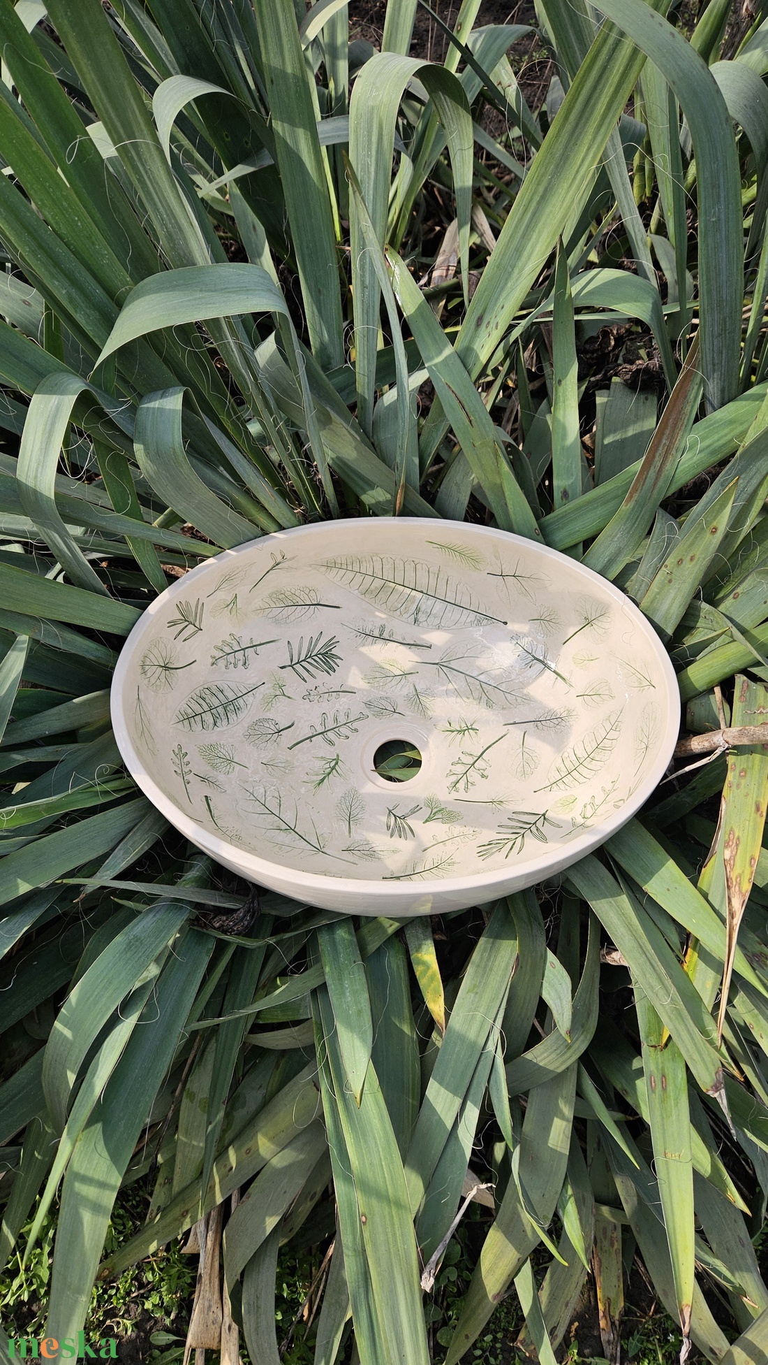 Ovális kerámia mosdótál levéllenyomatokkal - otthon & életmód - fürdőszoba - mosdótál - Meska.hu