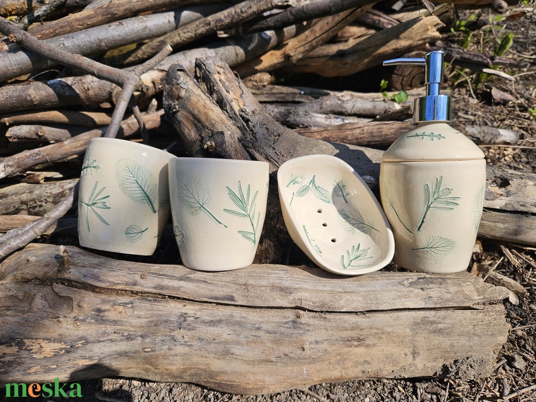 Fürdőszobai kiegészítő szett - otthon & életmód - fürdőszoba - szappantartó - Meska.hu