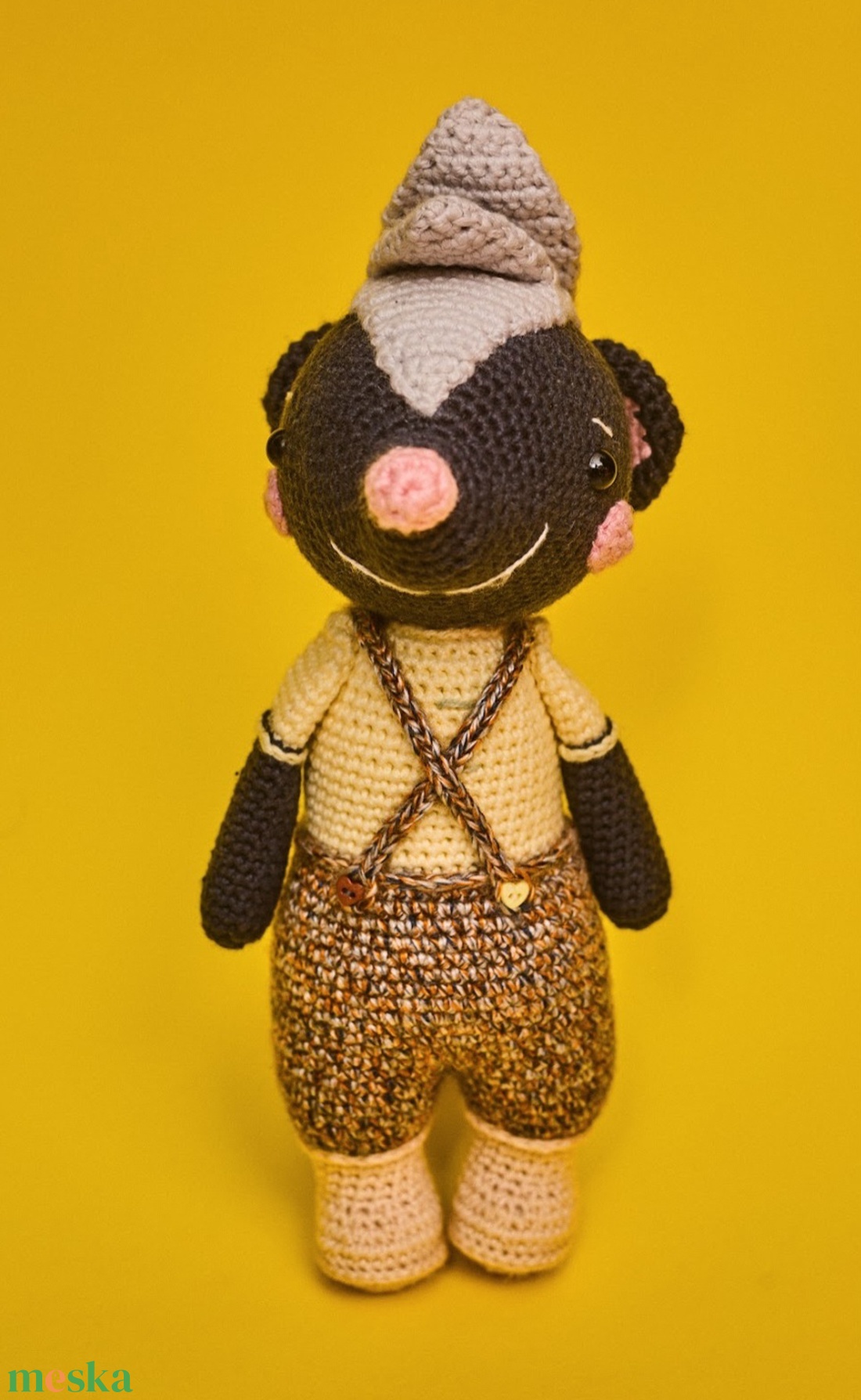 Horgolt vidám bűzös borz - játék & sport - plüssállat & játékfigura - más figura - Meska.hu