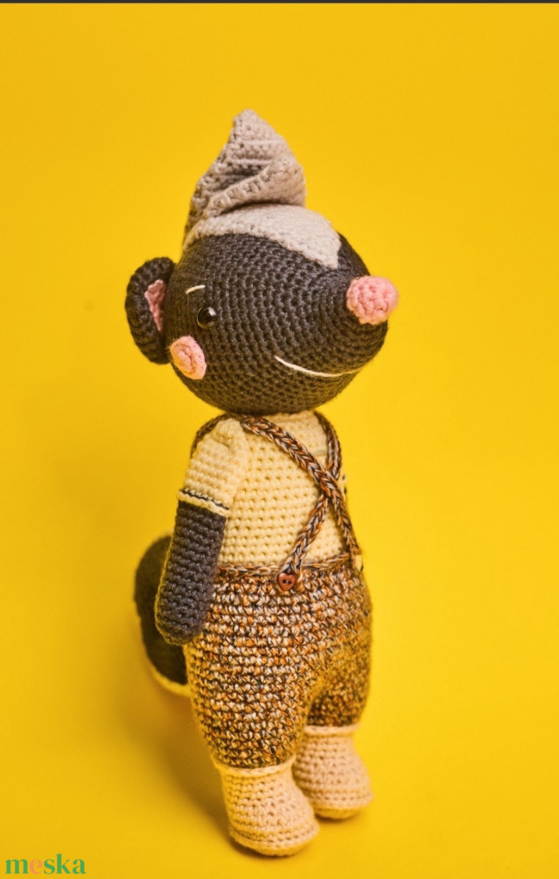 Horgolt vidám bűzös borz - játék & sport - plüssállat & játékfigura - más figura - Meska.hu