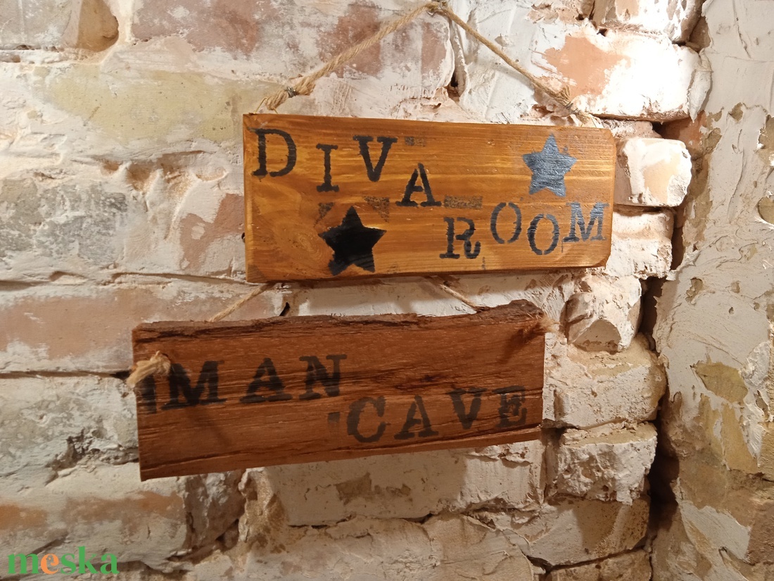 Man Cave / Diva Room / Férfi Barlang / Díva szoba fa fali tábla szett - otthon & életmód - dekoráció - fali és függő dekoráció - függődísz - Meska.hu
