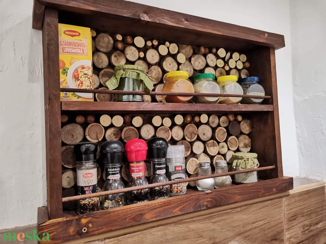 Egyedi fa fali fűszertartó polc - otthon & életmód - konyhafelszerelés, tálalás - konyhai tárolás - fűszertartó - Meska.hu