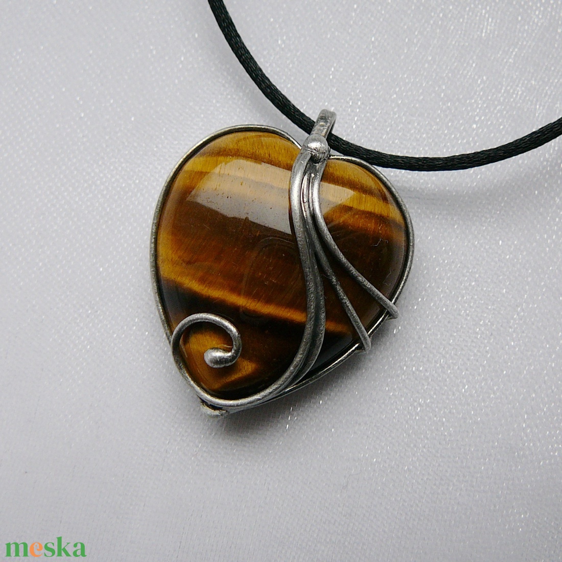 Tigrisszem szív medál - ékszer - nyaklánc - medálos nyaklánc - Meska.hu