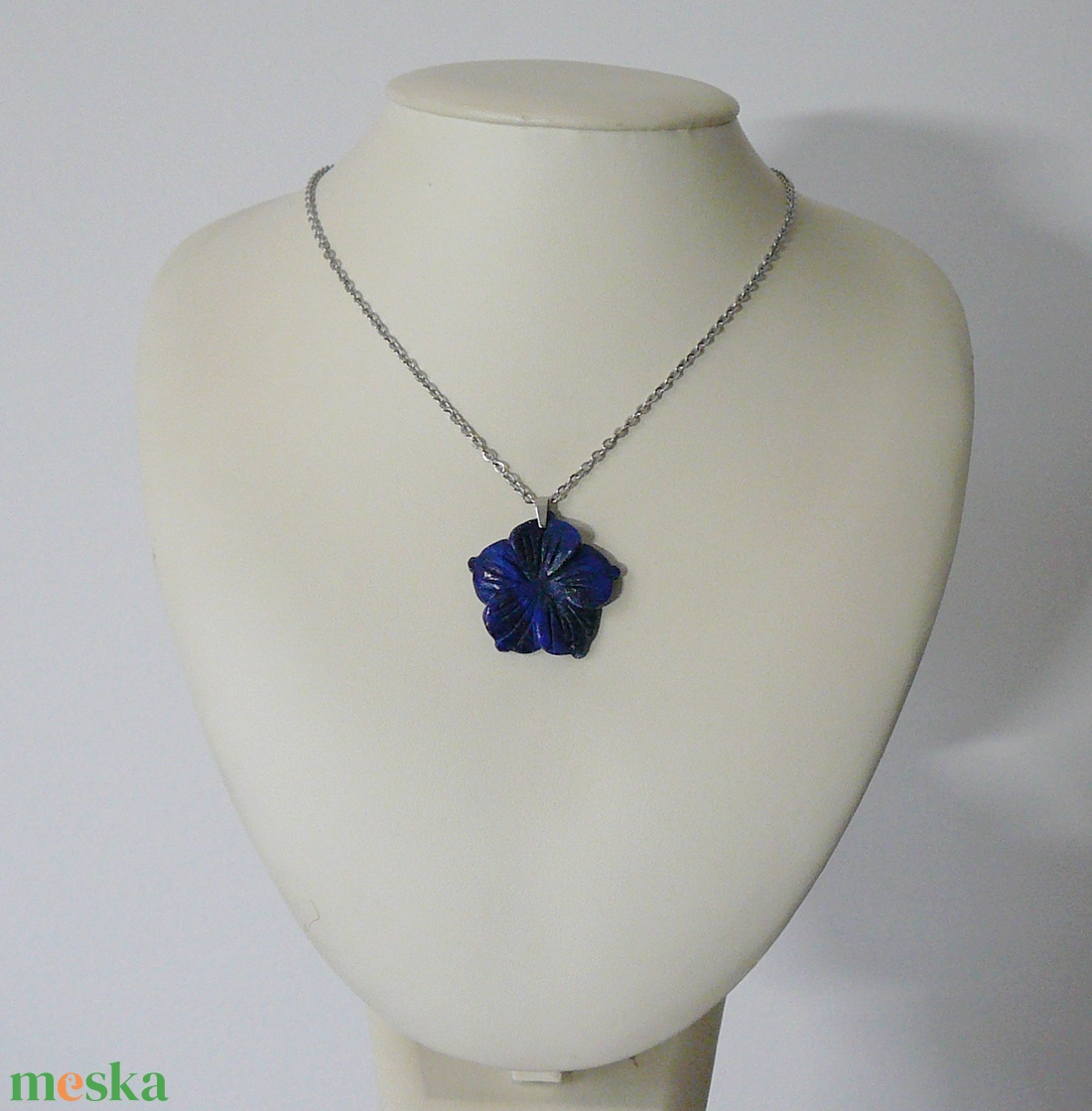 Lápisz lazuli virág medálos nyaklánc - ékszer - nyaklánc - medálos nyaklánc - Meska.hu