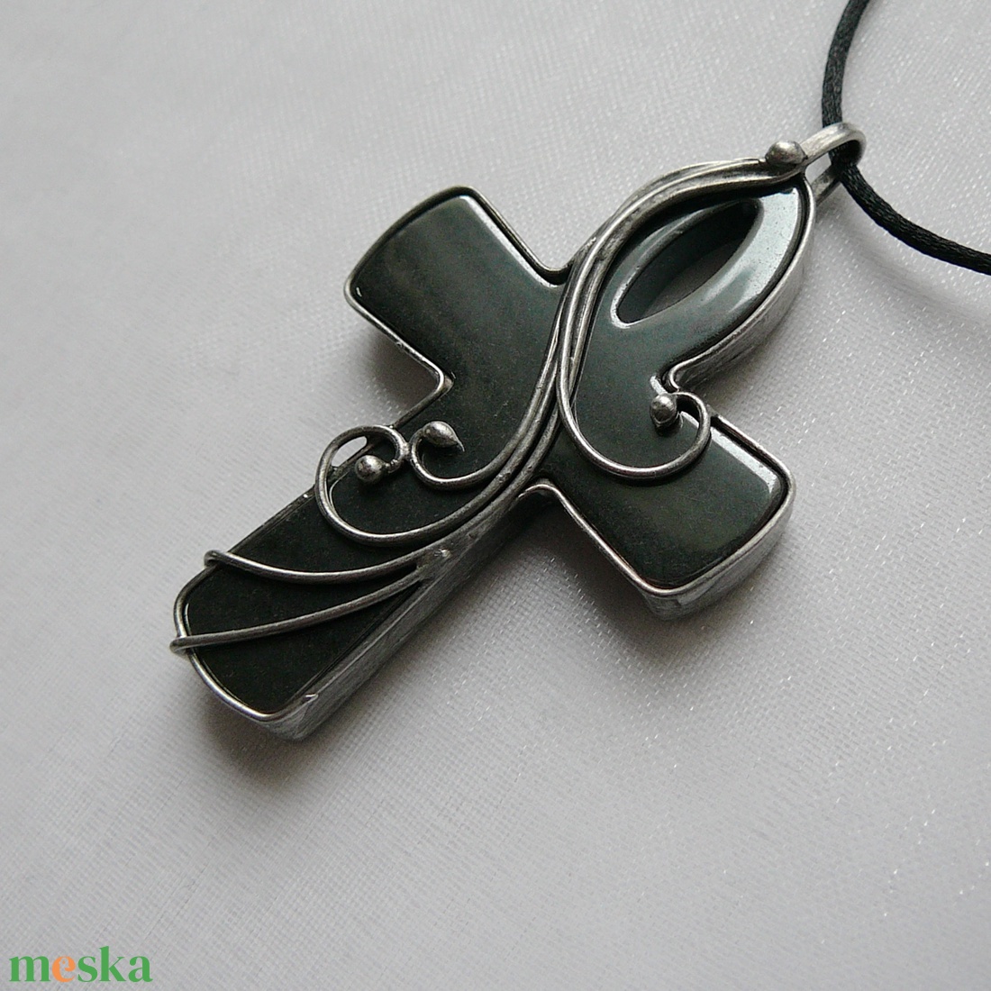 Hematit nílusi kereszt medál - ékszer - nyaklánc - medálos nyaklánc - Meska.hu