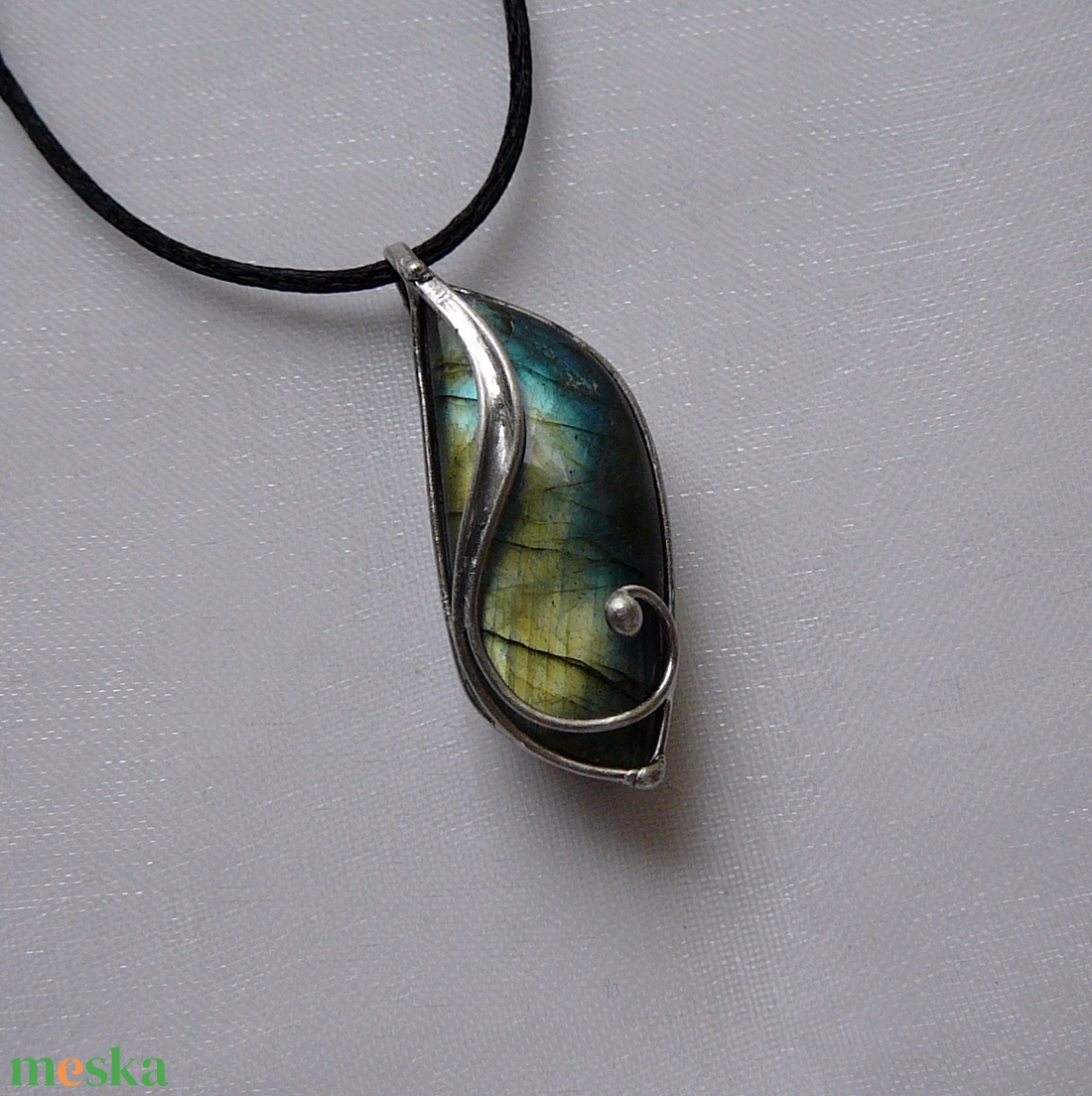 Labradorit medál - ékszer - nyaklánc - medál - Meska.hu