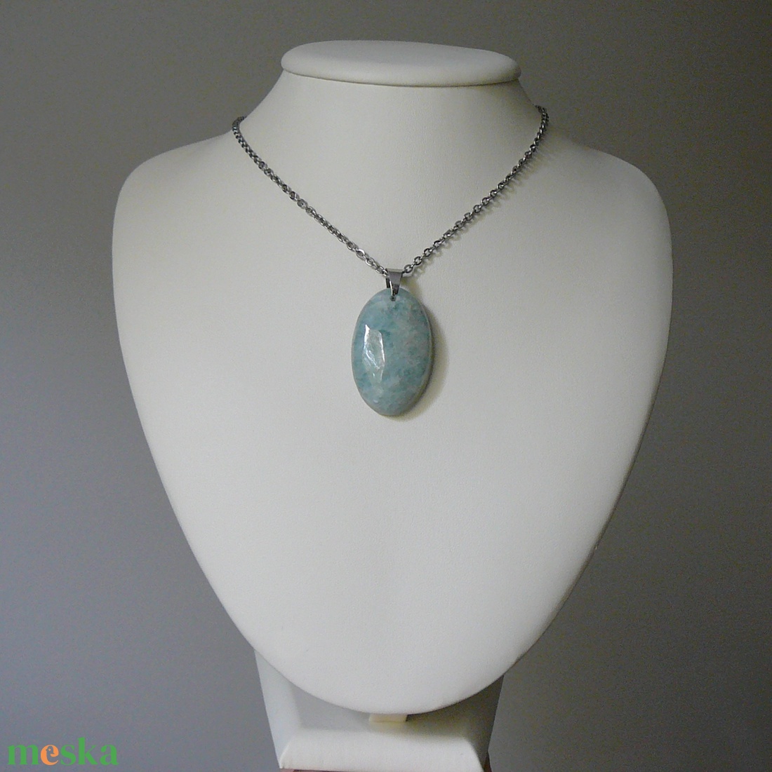 Akvamarin medálos nyaklánc - ékszer - nyaklánc - medál - Meska.hu