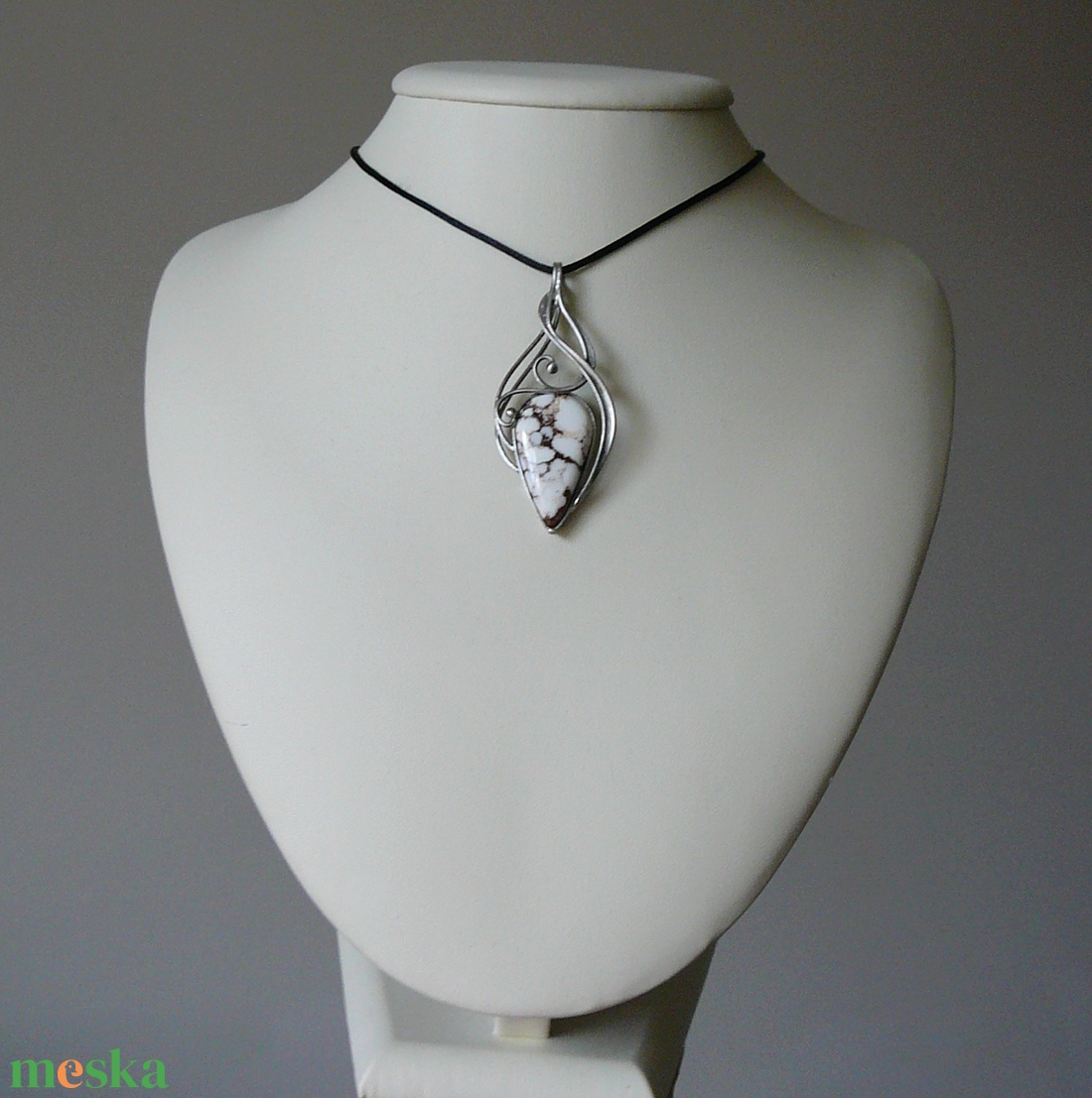 Magnezit medál - ékszer - nyaklánc - medálos nyaklánc - Meska.hu