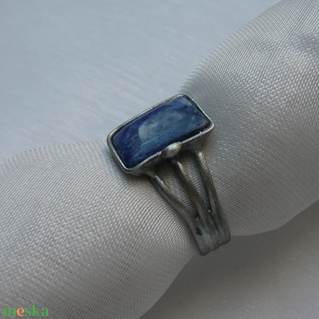 Szodalit gyűrű - ékszer - gyűrű - szoliter gyűrű - Meska.hu