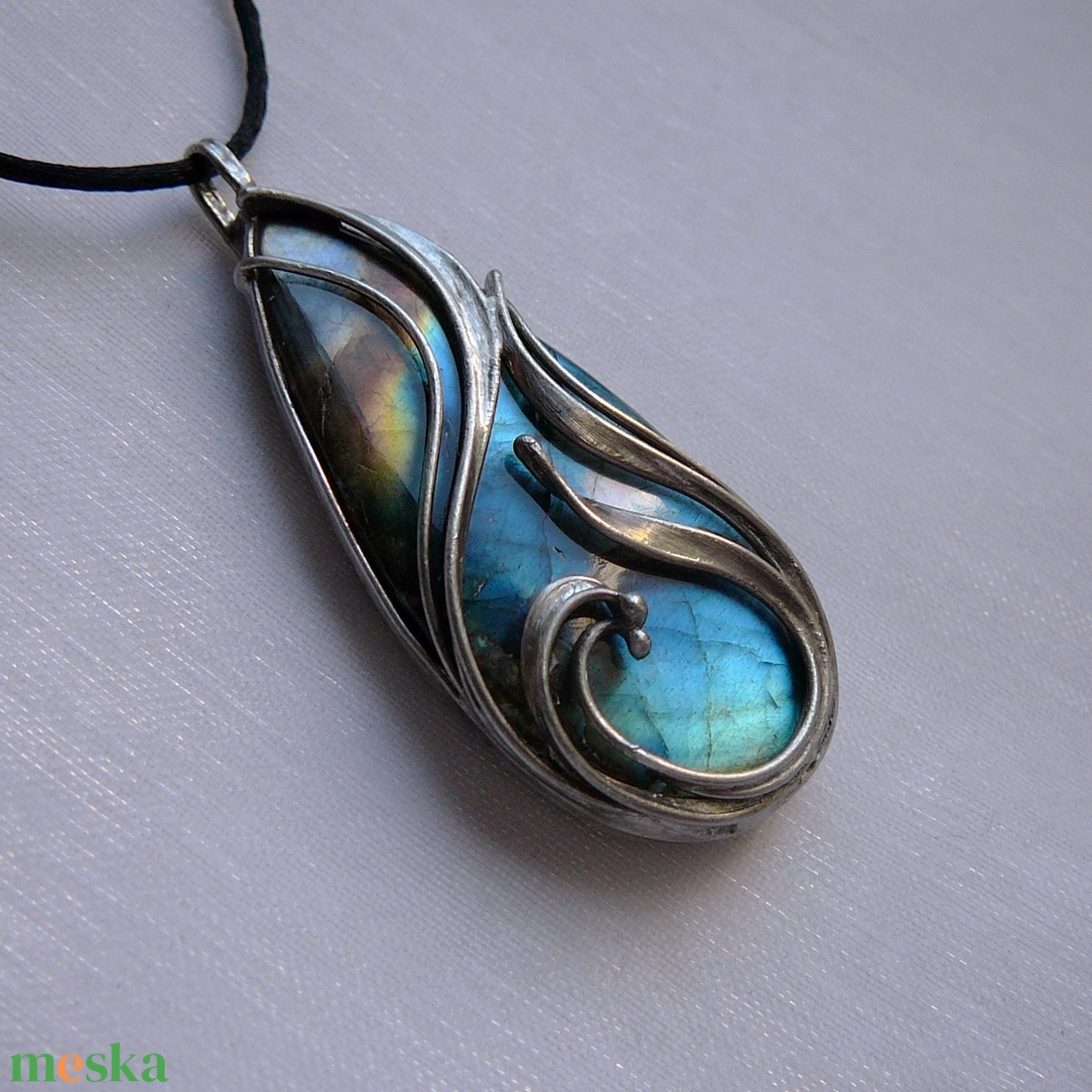 Labradorit medál - ékszer - nyaklánc - medál - Meska.hu