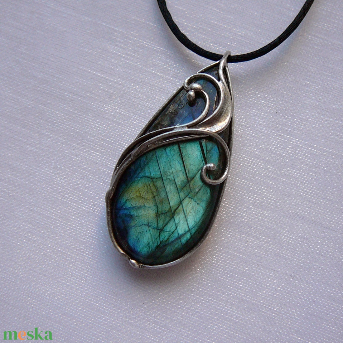 Labradorit medál - ékszer - nyaklánc - medál - Meska.hu