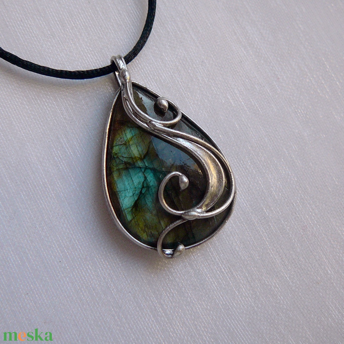 Labradorit medál - ékszer - nyaklánc - medál - Meska.hu