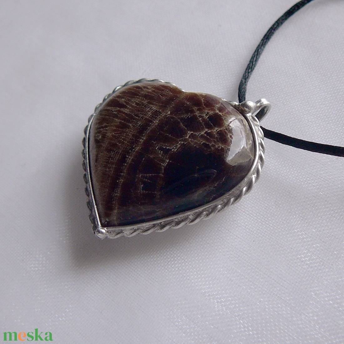 Barna opál szív medál - ékszer - nyaklánc - medálos nyaklánc - Meska.hu