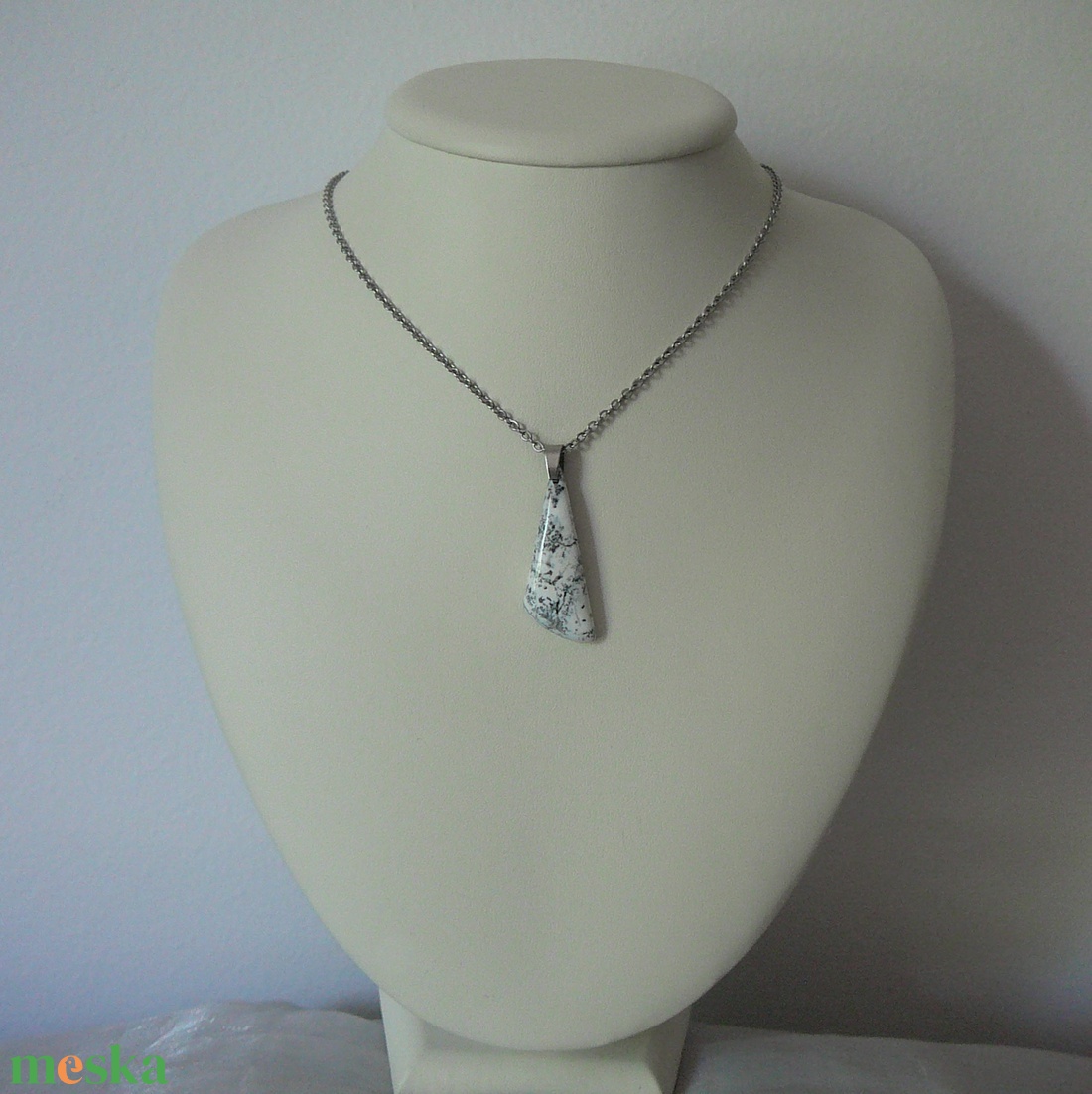 Merlinit medálos nyaklánc - ékszer - nyaklánc - medálos nyaklánc - Meska.hu