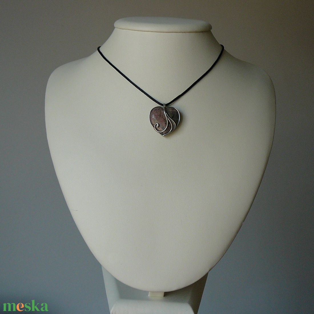 Rodonit mini szív medál - ékszer - nyaklánc - medálos nyaklánc - Meska.hu