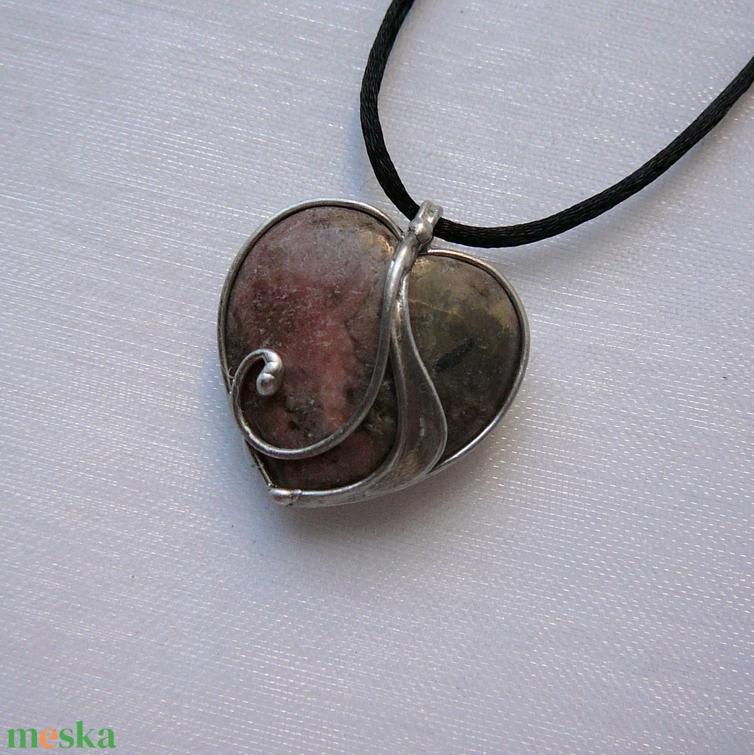 Rodonit mini szív medál - ékszer - nyaklánc - medálos nyaklánc - Meska.hu