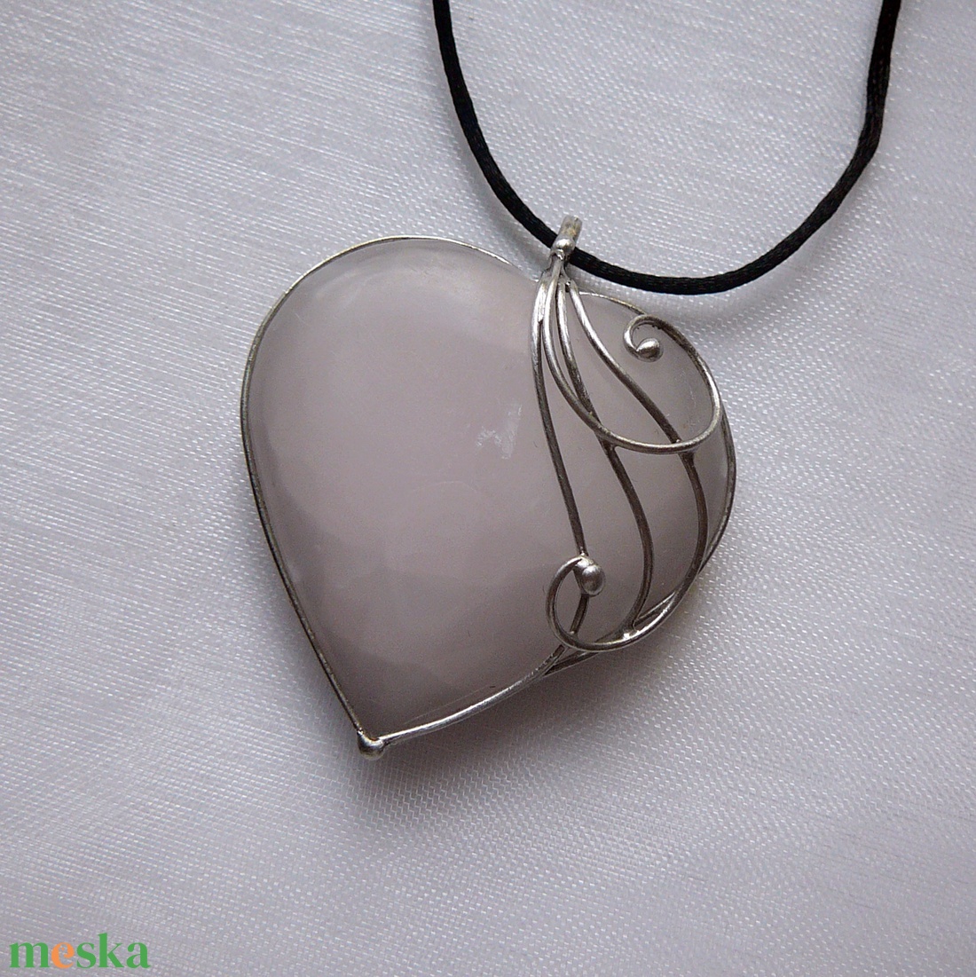 Rózsaszín kalcit szív medál - ékszer - nyaklánc - medálos nyaklánc - Meska.hu