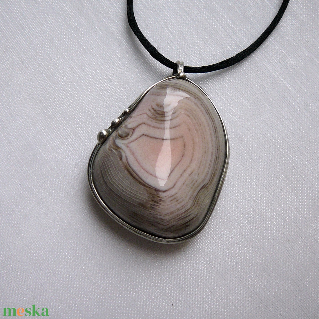 Rózsaszín achát medál - ékszer - nyaklánc - medálos nyaklánc - Meska.hu