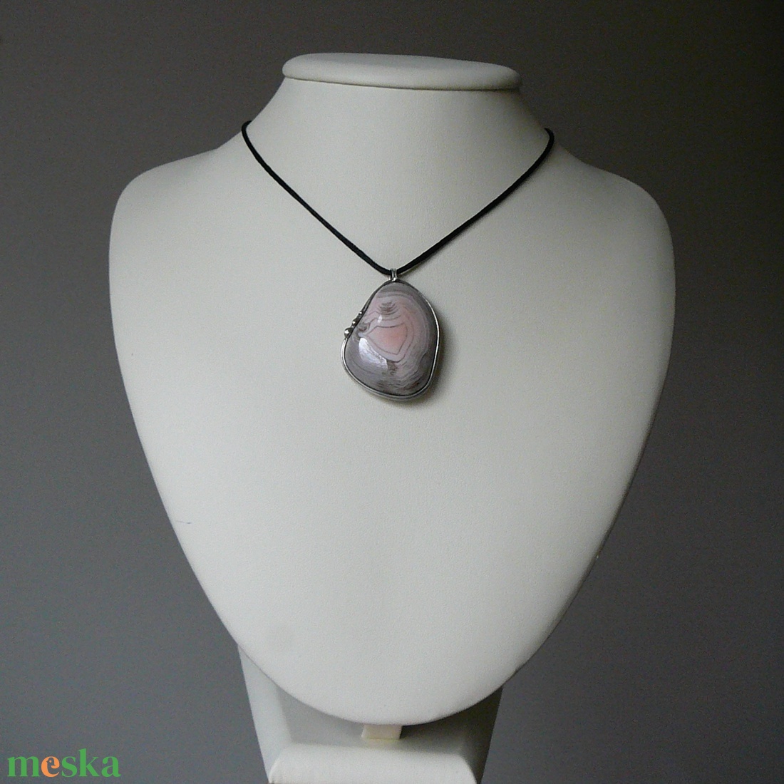 Rózsaszín achát medál - ékszer - nyaklánc - medálos nyaklánc - Meska.hu