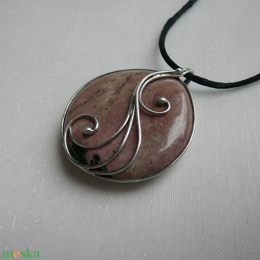 Rodonit medál - ékszer - nyaklánc - medálos nyaklánc - Meska.hu