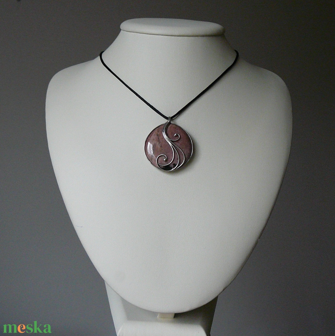 Rodonit medál - ékszer - nyaklánc - medálos nyaklánc - Meska.hu