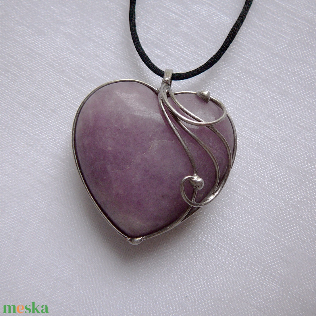 Lepidolit szív medál - ékszer - nyaklánc - medálos nyaklánc - Meska.hu