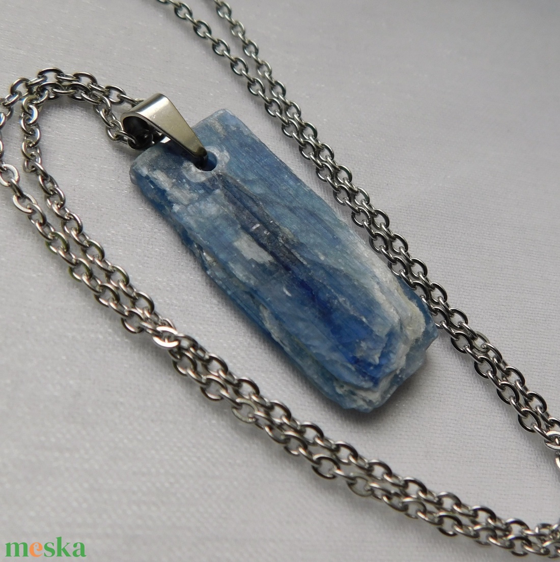 Kianit medálos nyaklánc - ékszer - nyaklánc - medálos nyaklánc - Meska.hu