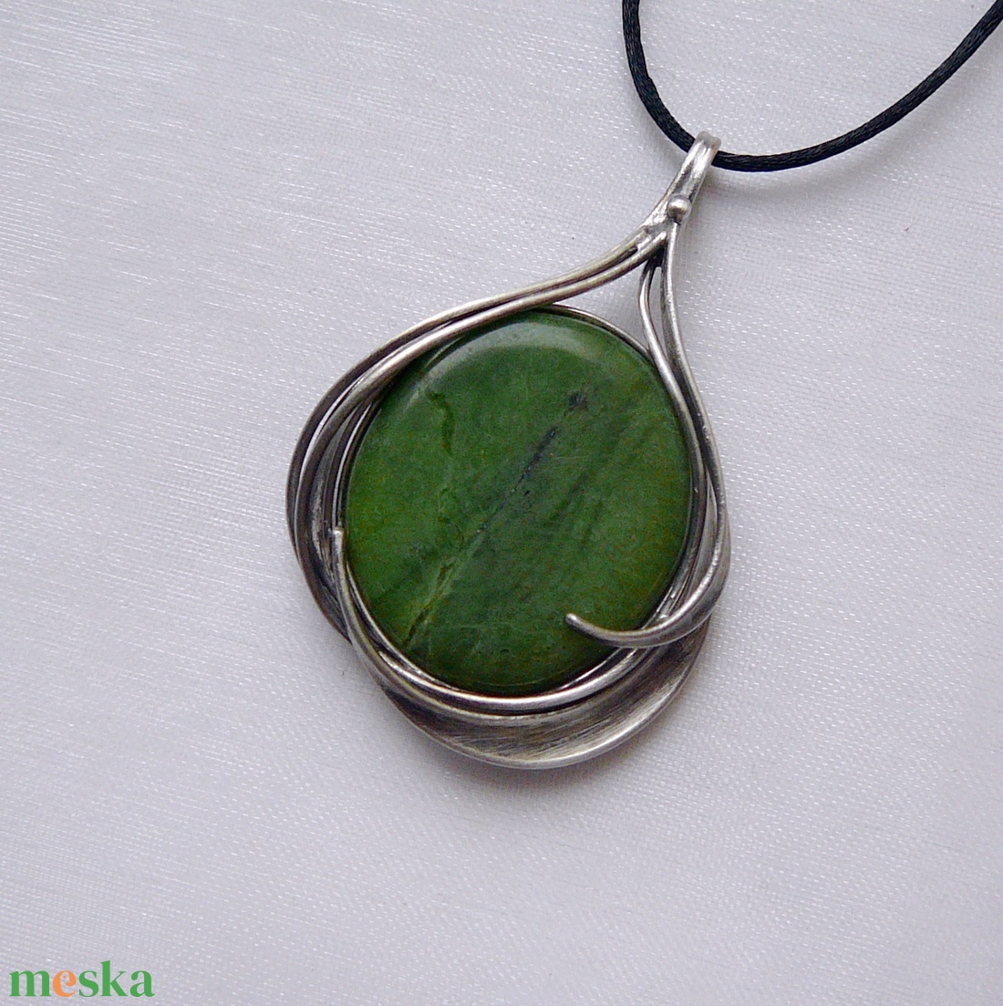 Nefrit medál - ékszer - nyaklánc - medálos nyaklánc - Meska.hu