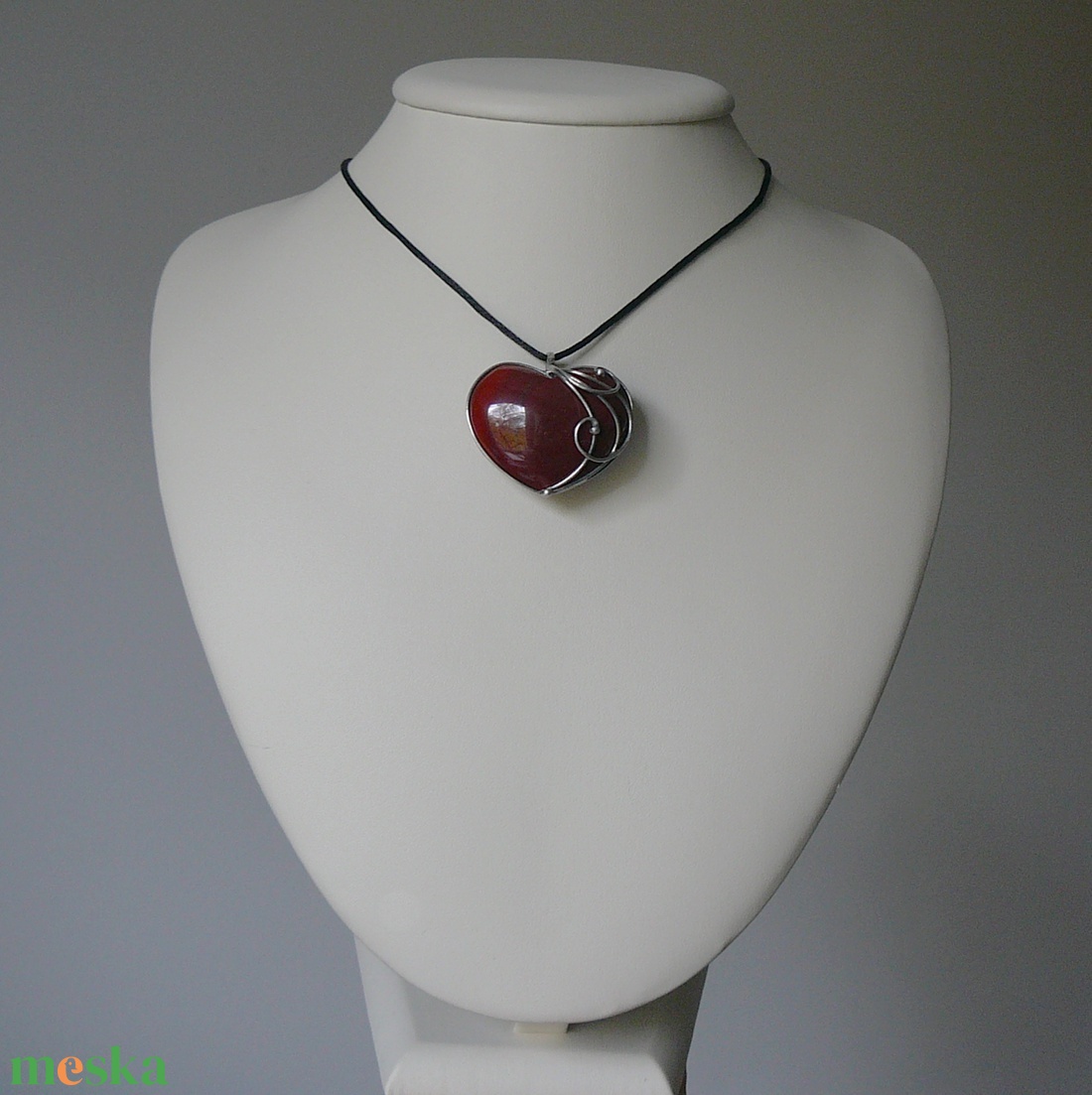 Vörös jáspis szív medál - ékszer - nyaklánc - medálos nyaklánc - Meska.hu